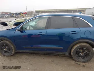 2018 Kia Niro LX with VIN KNDCB3LC3J5153295, listed as a IAAI auction lot 42001319 with 1 mi miles. Bid and sale history available at carsss.com. Image 15.