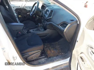 2019 Jeep Cherokee Latitude with VIN 1C4PJMCB2KD352024, listed as a IAAI auction lot 40868796 with 96,854 mi miles and . Bid and sale history available at DreamBid. Image 5.