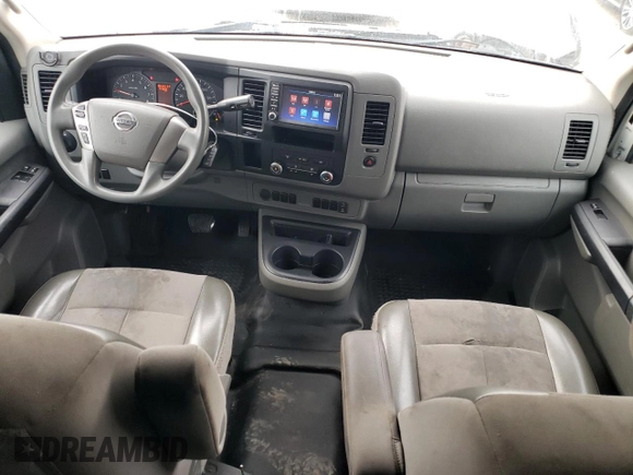 2020 Nissan NV Cargo SV z VIN 1N6BF0KM5LN806590, wystawiony jako Copart lot #78617184 z przebiegiem 147 620 mil mil oraz Szkoda całkowita • Salvage title. Historia ofert i sprzedaży dostępna na DreamBid. Obrazek 8.