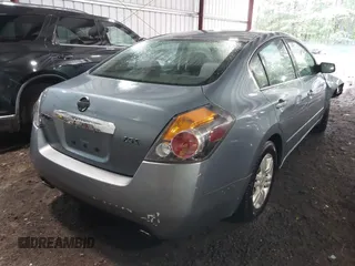 2011 Nissan Altima 2.5 S with VIN 1N4AL2AP9BN479047, listed as a IAAI auction lot 40429411 with 195,352 mi miles. Bid and sale history available at carsss.com. Image 4.