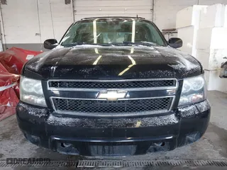 2011 Chevrolet Avalanche LS with VIN 3GNTKEE30BG375142, listed as a IAAI auction lot 41369489 with 127,165 mi miles. Bid and sale history available at carsss.com. Image 12.