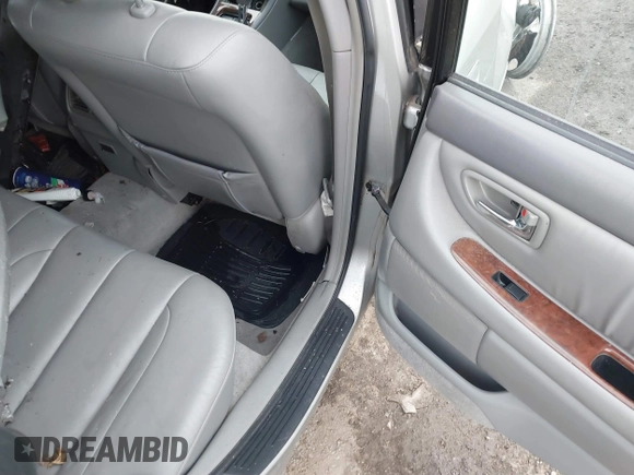 2004 Toyota Avalon XL with VIN 4T1BF28B64U386765, listed as a IAAI auction lot 41298352 with 201,539 mi miles and . Bid and sale history available at DreamBid. Image 8.