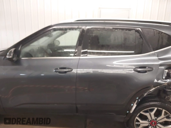 2021 Kia Seltos S with VIN KNDEUCA20M7133947, listed as a IAAI auction lot 41333131 with 28,106 mi miles. Bid and sale history available at carsss.com. Image 14.
