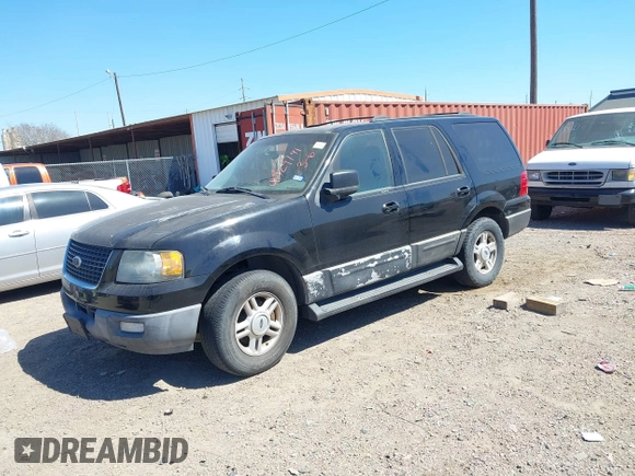 2004 Ford Expedition Special Service with VIN 1FMRU15W84LA19782, listed as a IAAI auction lot 41729791 with 256,992 mi miles. Bid and sale history available at carsss.com. Image 2.