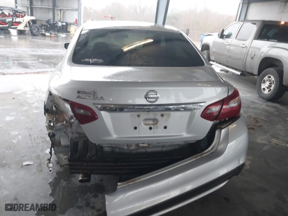 2018 Nissan Altima 2.5 SL with VIN 1N4AL3APXJC128387, listed as a IAAI auction lot 41370583 with 1 mi miles. Bid and sale history available at carsss.com. Image 16.