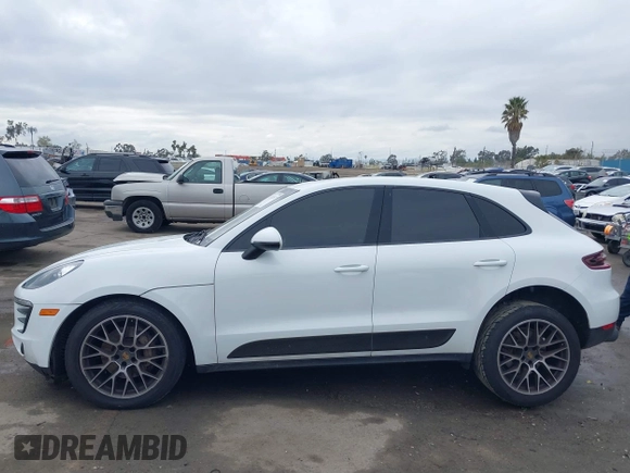 2016 Porsche Macan S with VIN WP1AB2A52GLB51109, listed as a IAAI auction lot 41782517 with 96,218 mi miles and . Bid and sale history available at DreamBid. Image 14.