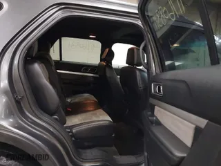 2017 Ford Explorer XLT with VIN 1FM5K8D81HGD27004, listed as a IAAI auction lot 41760831 with 107,187 mi miles. Bid and sale history available at carsss.com. Image 8.
