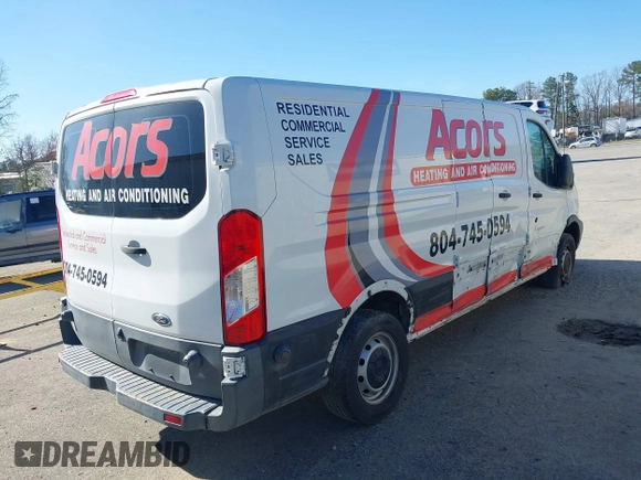 2017 Ford Transit Cargo with VIN 1FTYR2ZM2HKA66625, listed as a IAAI auction lot 39471466 with 125,200 mi miles. Bid and sale history available at carsss.com. Image 4.