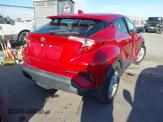 2020 Toyota C-HR LE with VIN JTNKHMBX6L1069871, listed as a IAAI auction lot 41626456 with 31,200 mi miles. Bid and sale history available at carsss.com. Image 4.