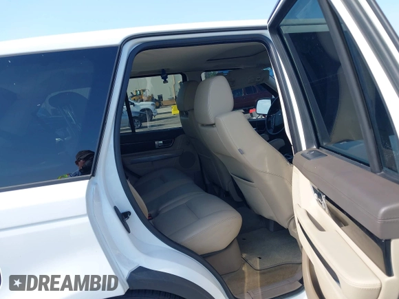 2013 Land Rover Range Rover Sport HSE z VIN SALSF2D42DA809718, wystawiony jako IAAI lot #42335912 z przebiegiem 153 297 mil mil oraz . Historia ofert i sprzedaży dostępna na DreamBid. Obrazek 8.