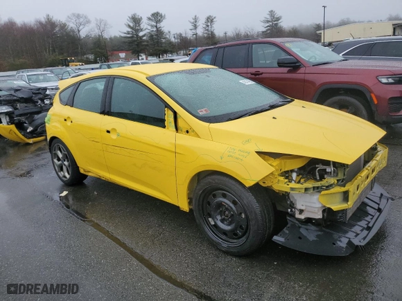 2017 Ford Focus ST with VIN 1FADP3L96HL220624, listed as a Copart auction lot 48474855 with 130,689 mi miles and Salvage Title. Bid and sale history available at carsss.com. Image 4.