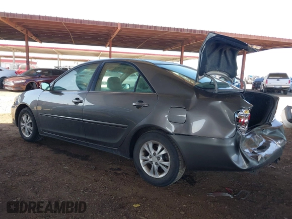 2006 Toyota Camry LE z VIN 4T1BF32K86U635925, wystawiony jako IAAI lot #42267547 z przebiegiem 162 593 mil mil oraz . Historia ofert i sprzedaży dostępna na DreamBid. Obrazek 3.