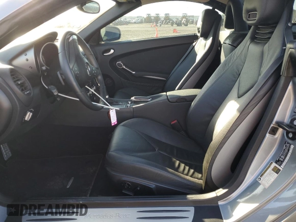 2010 Mercedes-Benz SLK-Class SLK 300 with VIN WDBWK5EA8AF230093, listed as a Copart auction lot 44032485 with 30,305 mi miles and Salvage Title. Bid and sale history available at carsss.com. Image 7.
