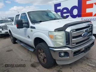 2011 Ford F-250 XL z VIN 1FT7W2BT9BEC70933, wystawiony jako IAAI lot #42135046 z przebiegiem 141 352 mil mil oraz . Historia ofert i sprzedaży dostępna na DreamBid. Obrazek 1.
