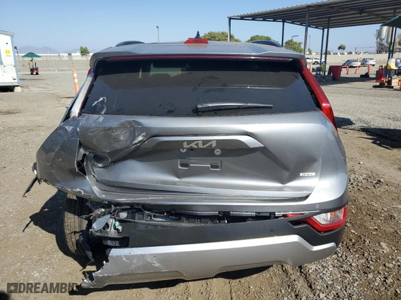 2024 Kia Niro Plug-In Hybrid EX with VIN KNDCS3LF8R5170003, listed as a Copart auction lot 61756844 with NaN miles and Salvage Title. Bid and sale history available at carsss.com. Image 6.