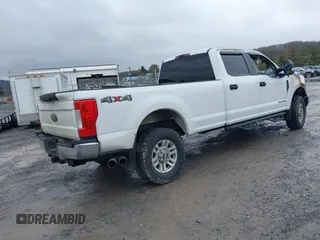 2017 Ford F-250 Lariat with VIN 1FT7W2BT8HED69347, listed as a IAAI auction lot 41740432 with 347,421 mi miles and . Bid and sale history available at DreamBid. Image 4.