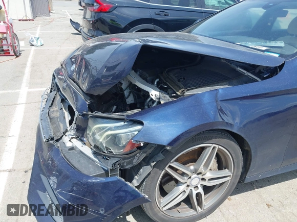 2017 Mercedes-Benz E 300 Luxury с VIN WDDZF4JB3HA155487, выставлен на аукционе IAAI как лот 42509860 с пробегом 103 974 миль миль и . История ставок и продаж доступна на DreamBid. Изображение 17.