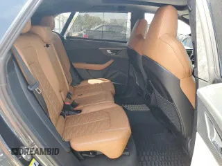 2022 Audi RS Q8 z VIN WU1ARBF16ND009570, wystawiony jako Copart lot #49297875 z przebiegiem 22 695 mil mil oraz Szkoda całkowita • Salvage title. Historia ofert i sprzedaży dostępna na DreamBid. Obrazek 11.