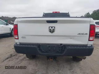 2018 Ram 2500 Tradesman with VIN 3C6UR5HJ8JG359506, listed as a IAAI auction lot 41588764 with 80,245 mi miles and . Bid and sale history available at DreamBid. Image 16.