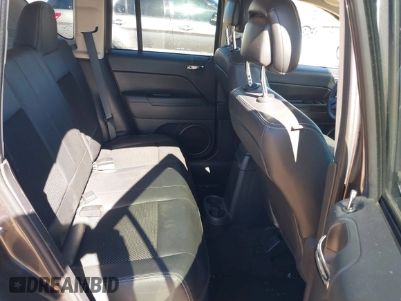 2014 Jeep Compass Sport with VIN 1C4NJCBA4ED880940, listed as a IAAI auction lot 41712357 with 156,171 mi miles. Bid and sale history available at carsss.com. Image 8.
