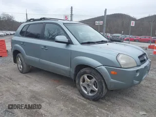 2007 Hyundai Tucson SE with VIN KM8JN12D27U606152, listed as a IAAI auction lot 41465051 with 141,478 mi miles. Bid and sale history available at carsss.com. Image 1.