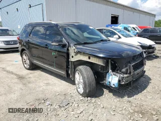 2017 Ford Explorer XLT z VIN 1FM5K8D86HGD75307, wystawiony jako Copart lot #55724885 z przebiegiem Nie podano mil oraz Szkoda całkowita • Salvage title. Historia ofert i sprzedaży dostępna na DreamBid. Obrazek 4.