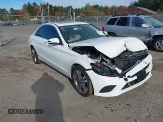 2020 Mercedes-Benz C 300 z VIN W1KWF8EB6LR571192, wystawiony jako IAAI lot #40626324 z przebiegiem 53 984 mil mil oraz . Historia ofert i sprzedaży dostępna na DreamBid. Obrazek 1.
