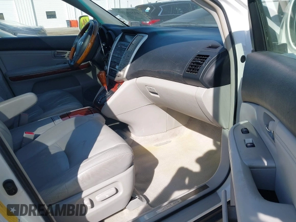 2004 Lexus RX 330 with VIN JTJHA31U140010865, listed as a IAAI auction lot 41869057 with 262,873 mi miles. Bid and sale history available at carsss.com. Image 5.