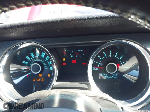 2013 Ford Mustang GT with VIN 1ZVBP8CFXD5215667, listed as a IAAI auction lot 41525268 with 129,561 mi miles and . Bid and sale history available at DreamBid. Image 7.