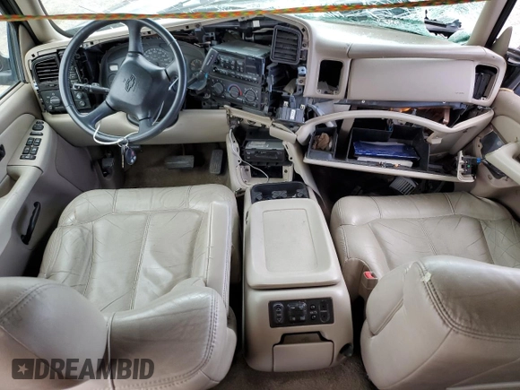 2002 Chevrolet Tahoe LT with VIN 1GNEK13Z12R305819, listed as a Copart auction lot 60952344 with 167,265 mi miles and Clean Title. Bid and sale history available at carsss.com. Image 8.
