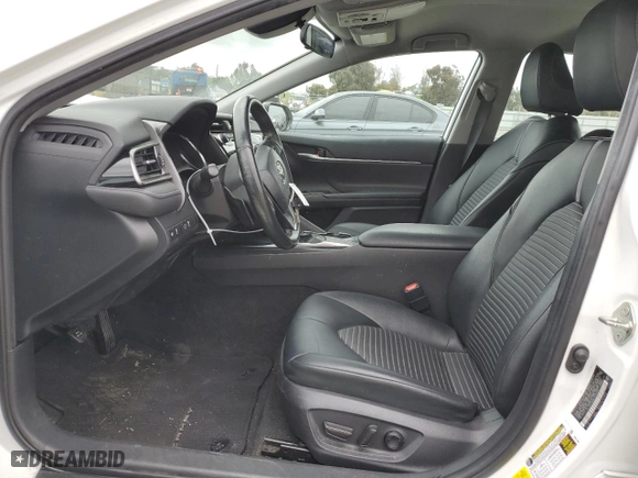 2020 Toyota Camry SE with VIN 4T1G11AK8LU925927, listed as a Copart auction lot 50589115 with 43,815 mi miles and Salvage Title. Bid and sale history available at carsss.com. Image 7.