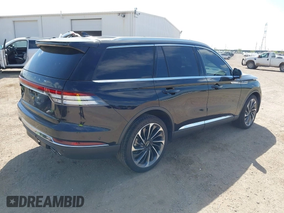 2020 Lincoln Aviator Reserve with VIN 5LM5J7XC7LGL37068, listed as a IAAI auction lot 42242173 with 40,714 mi miles and . Bid and sale history available at DreamBid. Image 4.