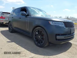 2024 Land Rover Range Rover SE z VIN SALKP9E96RA092327, wystawiony jako IAAI lot #42060310 z przebiegiem 41 594 mil mil oraz . Historia ofert i sprzedaży dostępna na DreamBid. Obrazek 1.