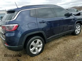 2021 Jeep Compass Altitude z VIN 3C4NJDBB5MT599544, wystawiony jako Copart lot #52992425 z przebiegiem 85 853 mil mil oraz Szkoda całkowita • Salvage title. Historia ofert i sprzedaży dostępna na DreamBid. Obrazek 14.