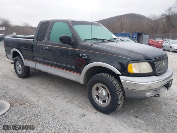 2000 Ford F-150 XL with VIN 1FTRX18L0YNC05663, listed as a IAAI auction lot 41413835 with 1 mi miles. Bid and sale history available at carsss.com. Image 1.