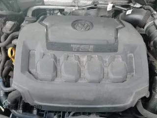 2022 Volkswagen Tiguan SE with VIN 3VV2B7AX2NM073643, listed as a Copart auction lot 71871025 with 53,523 mi miles and Salvage title. Bid and sale history available at DreamBid. Image 14.