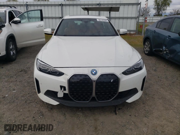 2022 BMW i4 eDrive40 with VIN WBY73AW03NFN11904, listed as a Copart auction lot 46142384 with 15,354 mi miles. Bid and sale history available at carsss.com. Image 5.