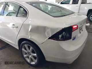 2016 Volvo S60 T5 Drive-E Premier with VIN YV126MFKXG2410966, listed as a IAAI auction lot 41308772 with 262,816 mi miles. Bid and sale history available at carsss.com. Image 18.