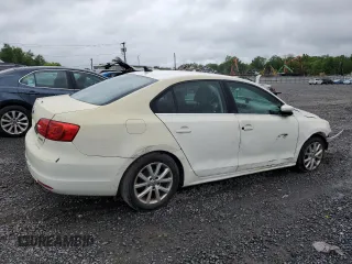 2013 Volkswagen Jetta SE с VIN 3VWDP7AJ3DM363552, выставлен на аукционе Copart как лот 57640685 с пробегом Не указан миль и Списание • Salvage title. История ставок и продаж доступна на DreamBid. Изображение 3.