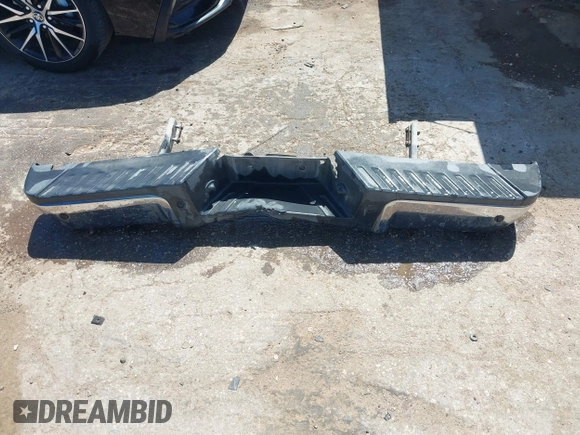 2015 Ford F-250 Lariat с VIN 1FT7W2BT5FEA32986, выставлен на аукционе IAAI как лот 42278840 с пробегом 254 023 миль миль и . История ставок и продаж доступна на DreamBid. Изображение 12.