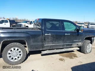 2017 GMC Sierra 2500HD Denali with VIN 1GT12UEY5HF118445, listed as a IAAI auction lot 41327986 with 158,970 mi miles. Bid and sale history available at carsss.com. Image 13.