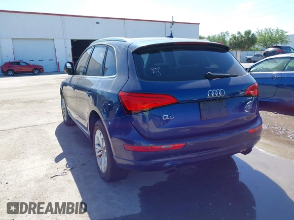 2014 Audi Q5 Premium Plus z VIN WA1LFAFP3EA006991, wystawiony jako IAAI lot #41960310 z przebiegiem 111 055 mil mil oraz . Historia ofert i sprzedaży dostępna na DreamBid. Obrazek 3.