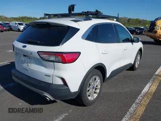 2020 Ford Escape SE with VIN 1FMCU0G68LUB44206, listed as a IAAI auction lot 42069354 with 95,117 mi miles and . Bid and sale history available at carsss.com. Image 4.
