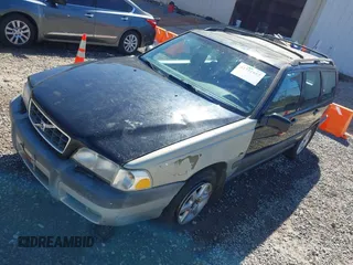 1999 Volvo V70 XC with VIN YV1LZ56D1X2593869, listed as a IAAI auction lot 41751957 with 1 mi miles. Bid and sale history available at carsss.com. Image 2.