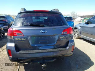 2014 Subaru Outback 2.5i with VIN 4S4BRCACXE3215167, listed as a IAAI auction lot 42117109 with 123,420 mi miles. Bid and sale history available at carsss.com. Image 16.