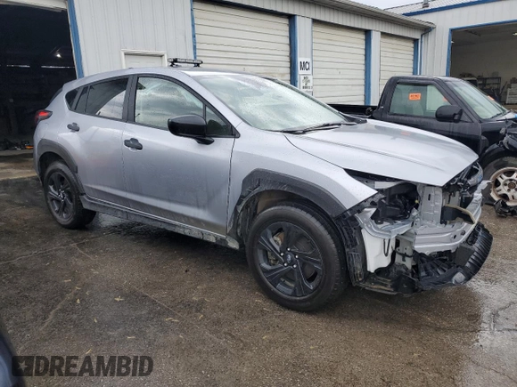 2024 Subaru Crosstrek z VIN JF2GUABC5R8883402, wystawiony jako Copart lot #55194115 z przebiegiem 5 362 mil mil oraz Szkoda całkowita • Salvage title. Historia ofert i sprzedaży dostępna na DreamBid. Obrazek 4.