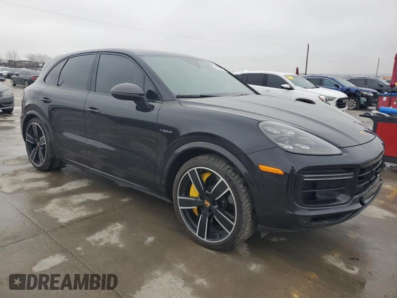 2021 Porsche Cayenne with VIN WP1AH2AY6MDA38066, listed as a Copart auction lot 44646275 with 24,178 mi miles and Salvage title. Bid and sale history available at DreamBid. Image 4.