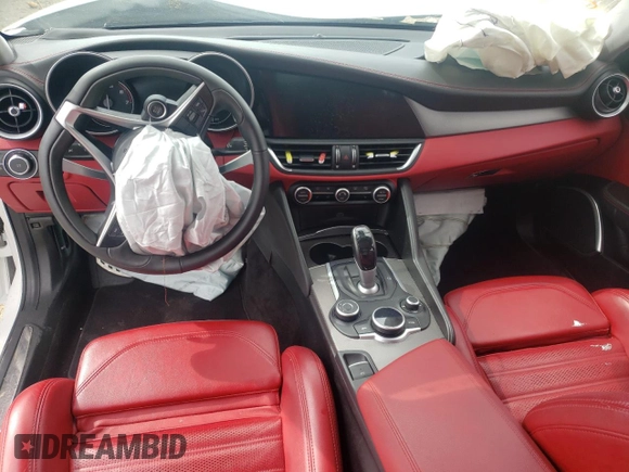 2019 Alfa Romeo Giulia Ti Sport with VIN ZARFAMBN5K7604456, listed as a Copart auction lot 64567052 with 40,097 mi miles. Bid and sale history available at carsss.com. Image 9.