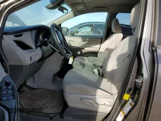 2018 Toyota Sienna L with VIN 5TDZZ3DCXJS931025, listed as a Copart auction lot 49206645 with 141,125 mi miles and Clean Title. Bid and sale history available at DreamBid. Image 7.