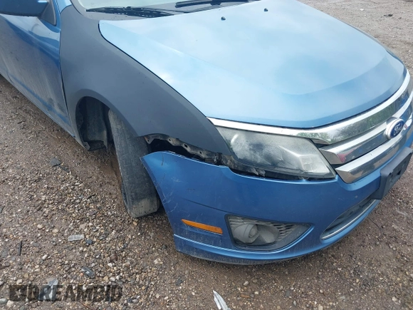 2010 Ford Fusion SE with VIN 3FAHP0HA5AR395022, listed as a IAAI auction lot 42112269 with 205,719 mi miles. Bid and sale history available at carsss.com. Image 6.